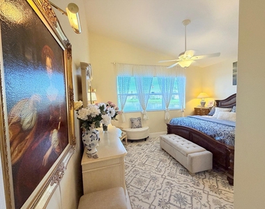 360 Nw Sunview Way - Photo Thumbnail 14