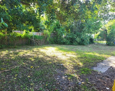 3390 Orange Street - Photo Thumbnail 2