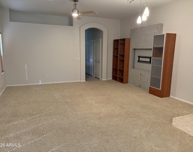 16924 S 22nd Street - Photo Thumbnail 3