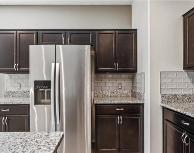 31027 W Mulberry Drive - Photo Thumbnail 11