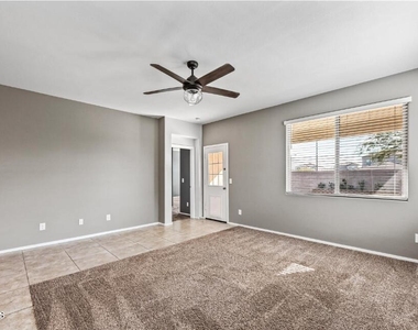 31027 W Mulberry Drive - Photo Thumbnail 4