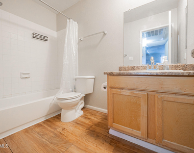 2938 N 61st Place - Photo Thumbnail 13