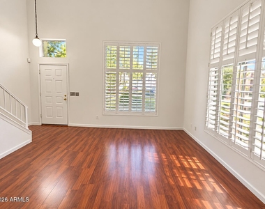 4114 E Union Hills Drive - Photo Thumbnail 3