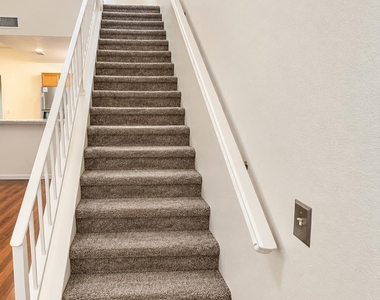 4114 E Union Hills Drive - Photo Thumbnail 8