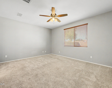 4418 W Federal Way - Photo Thumbnail 10