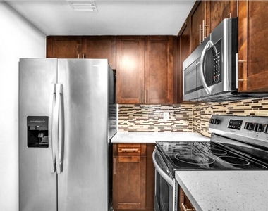 20889 Saint Andrews Boulevard - Photo Thumbnail 2