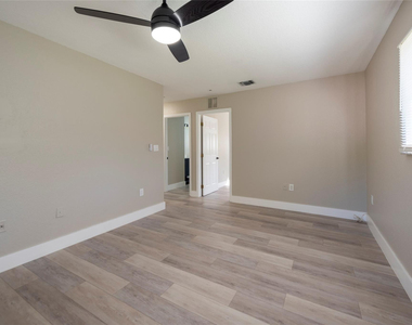 2726 Adams Street - Photo Thumbnail 10
