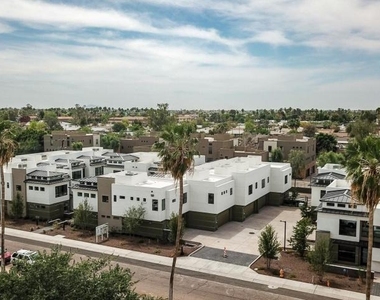1301 W 4th Street - Photo Thumbnail 18