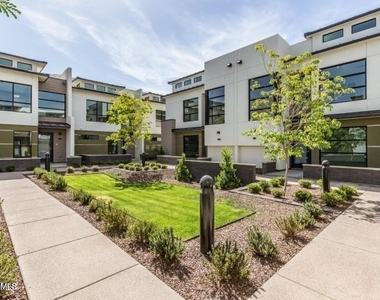 1301 W 4th Street - Photo Thumbnail 19