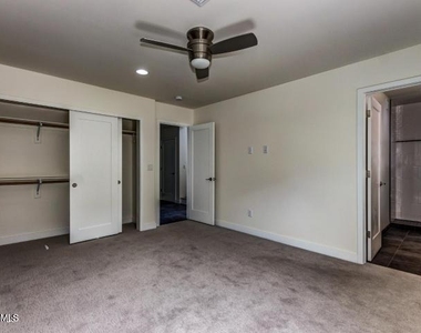 1301 W 4th Street - Photo Thumbnail 6