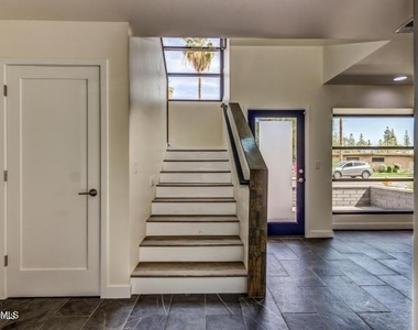 1301 W 4th Street - Photo Thumbnail 5