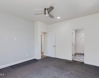 1301 W 4th Street - Photo Thumbnail 22