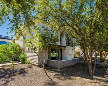 1301 W 4th Street - Photo Thumbnail 44