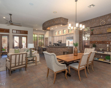 8024 E Windwood Lane - Photo Thumbnail 20