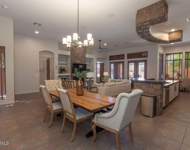 8024 E Windwood Lane - Photo Thumbnail 21