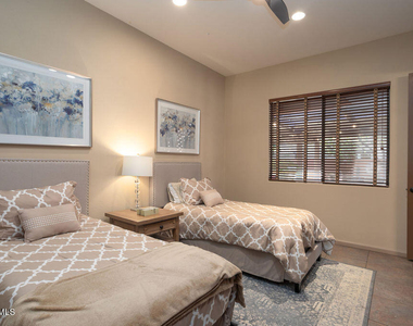 8024 E Windwood Lane - Photo Thumbnail 43
