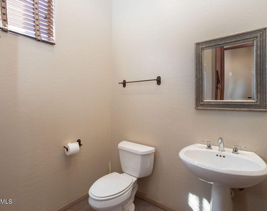 8024 E Windwood Lane - Photo Thumbnail 8