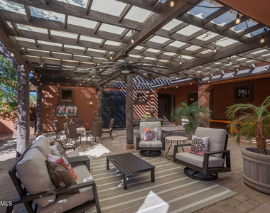 8024 E Windwood Lane - Photo Thumbnail 6