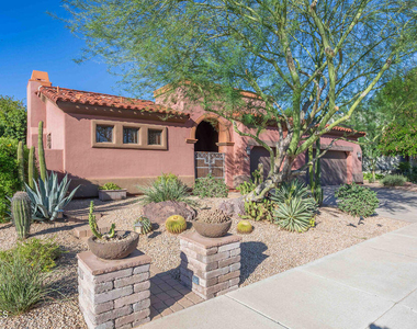 8024 E Windwood Lane - Photo Thumbnail 3