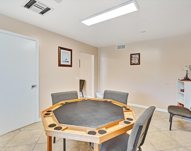 22 Abbey Lane - Photo Thumbnail 28