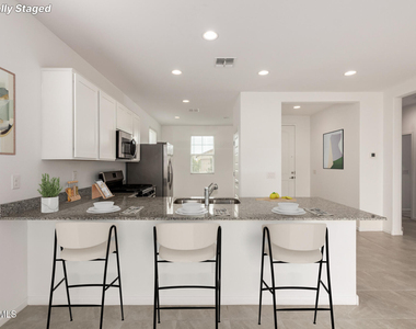 3048 E Riding Boot Way - Photo Thumbnail 3