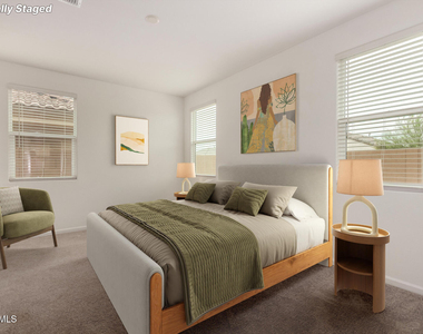 3048 E Riding Boot Way - Photo Thumbnail 10