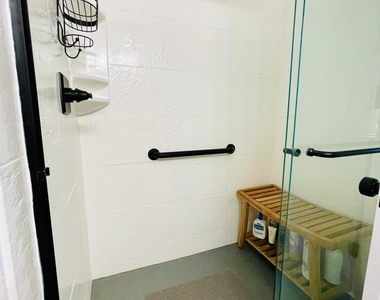 425 S Parkcrest Street - Photo Thumbnail 8