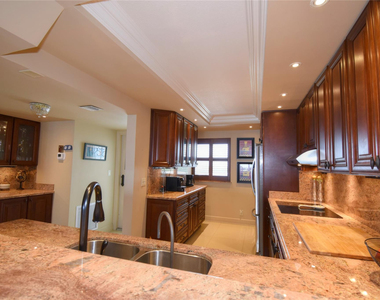 1012 N Ocean Boulevard - Photo Thumbnail 11