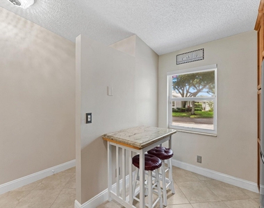 8959 Sunnywood Place - Photo Thumbnail 4