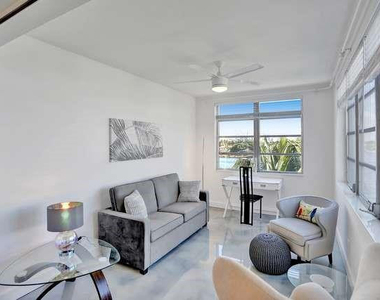 101 N Birch Road - Photo Thumbnail 7