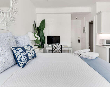235 Sunrise Avenue - Photo Thumbnail 6