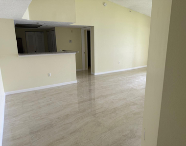 5061 Wiles Road - Photo Thumbnail 5