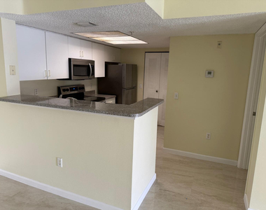 5061 Wiles Road - Photo Thumbnail 19