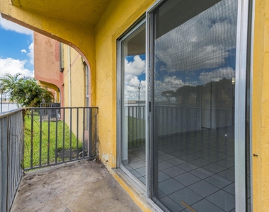 4707 Nw 7th Street - Photo Thumbnail 23