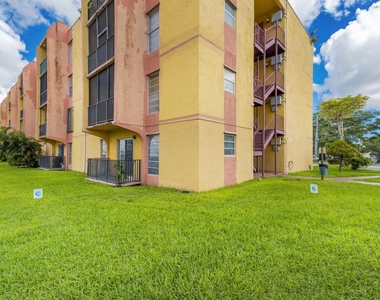 4707 Nw 7th Street - Photo Thumbnail 25