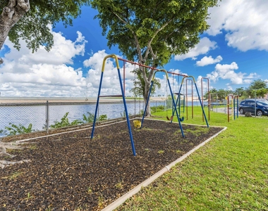 4707 Nw 7th Street - Photo Thumbnail 33