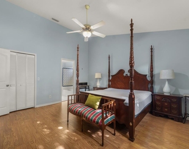 415 Nw Marsala Terrace - Photo Thumbnail 16