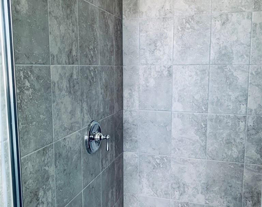 6935 Pines Circle - Photo Thumbnail 9