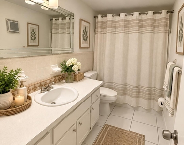 382 E Royal Palm Road - Photo Thumbnail 5
