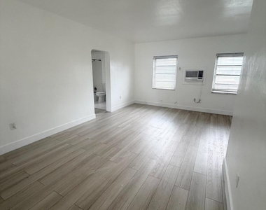 107 Calabria Avenue - Photo Thumbnail 5