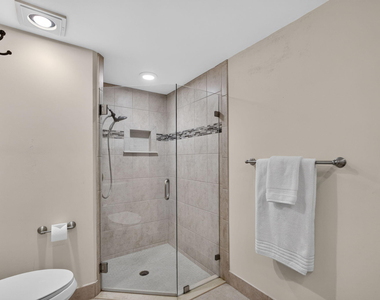 10 Lexington Lane E - Photo Thumbnail 16