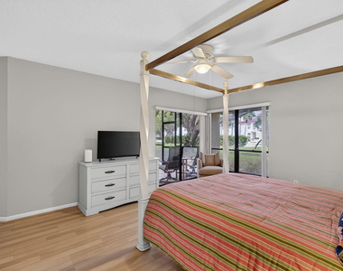 10 Lexington Lane E - Photo Thumbnail 20