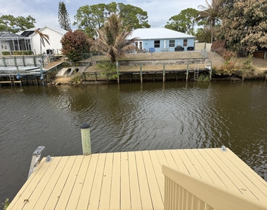 404 Ne Camelot Drive - Photo Thumbnail 17