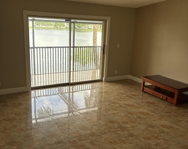 2749 S Oakland Forest Drive S - Photo Thumbnail 6