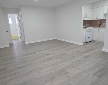 7624 Pembroke Road - Photo Thumbnail 8