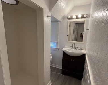 329 N K Street - Photo Thumbnail 17