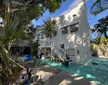 329 N K Street - Photo Thumbnail 4