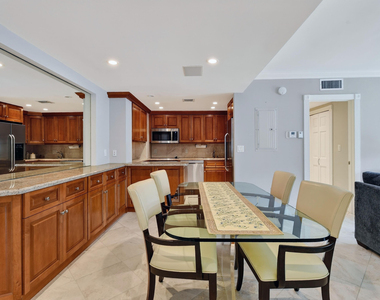 2774 S Ocean Boulevard - Photo Thumbnail 11