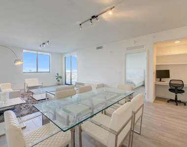 999 Sw 1st Avenue - Photo Thumbnail 5