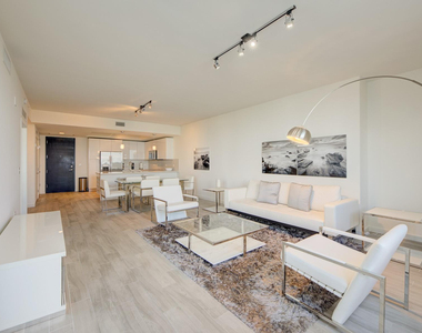 999 Sw 1st Avenue - Photo Thumbnail 8
